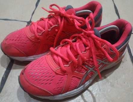 ASICS buty sportowe  rozm. 37,5