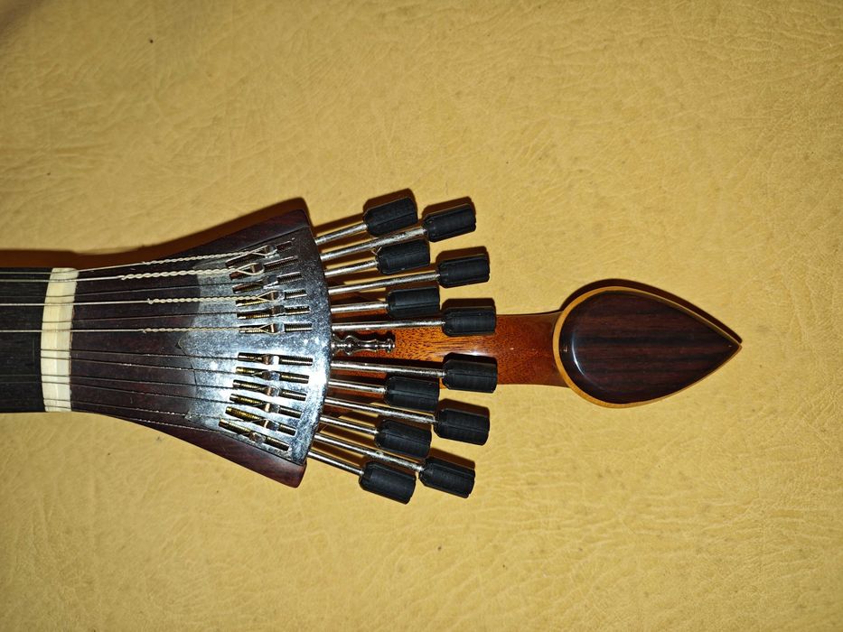Guitarra Portuguesa