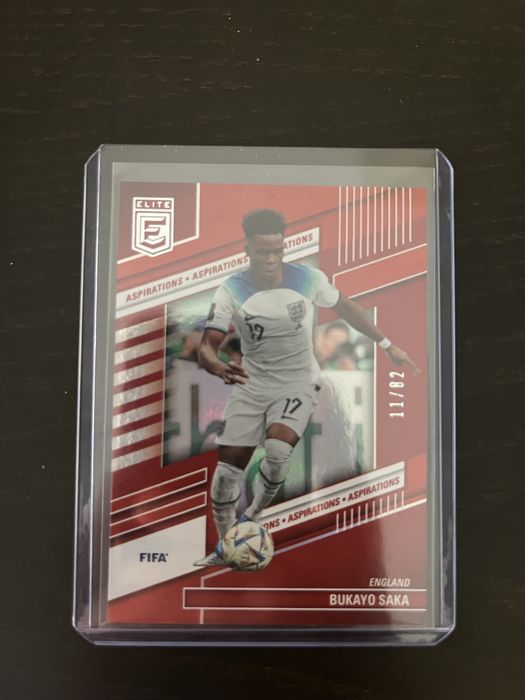 Bukayo Saka 11/82 Numerada Donruss Elite FIFA 2022-23 Inglaterra