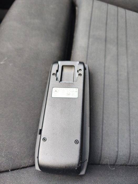 Suporte original Mercedes-Benz para iPhone 4/4S