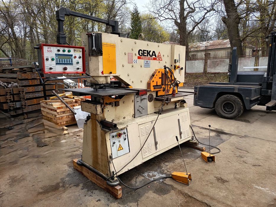 Nożyce - prasa wykrawająca GEKA model Hydrocrop 100/SD sterowana CNC