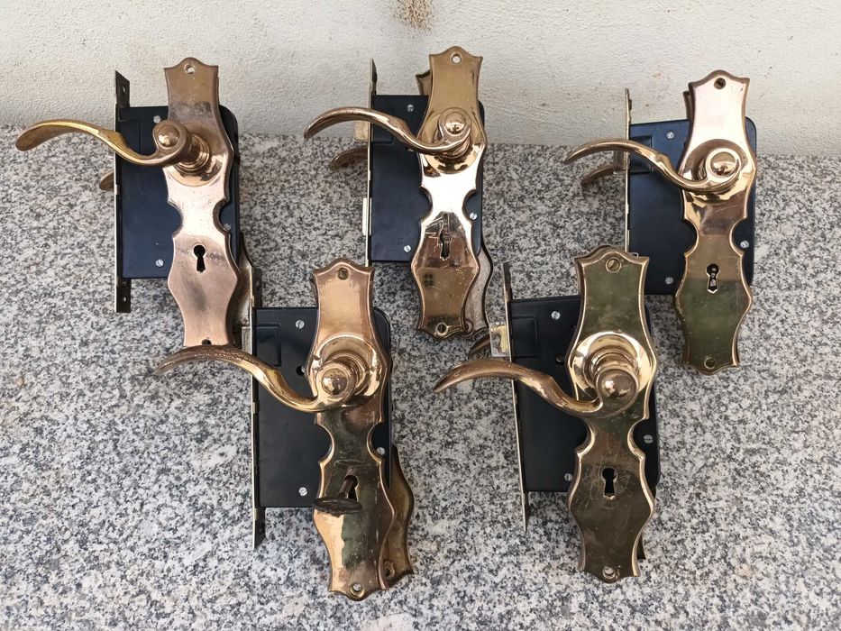Puxadores antigos latão