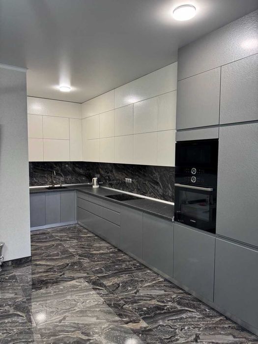 Оренда сучасного будинку 180м² — котеджне містечко «Щастя», Жуляни (Солом'янський р-н)