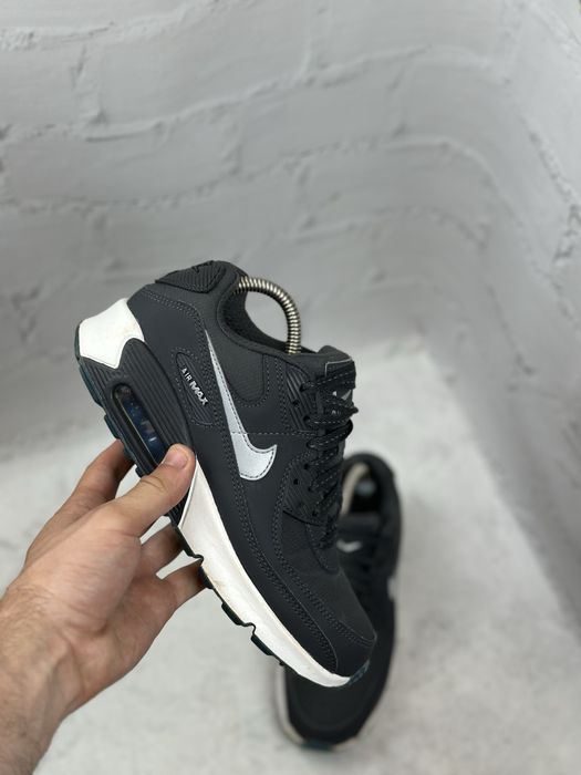 Жіночі спортивні кросівки Nike Air Max 90 36.5p