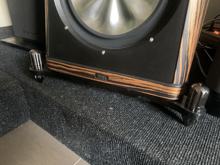 Акустична система THIEL CS3.7