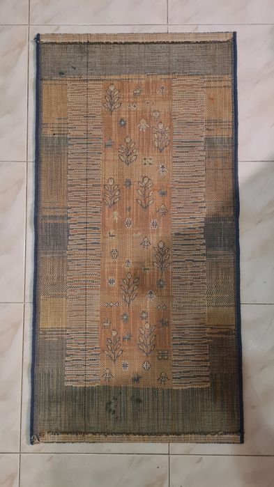 Tapete c/ tons de azul/verde e laranja