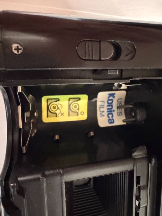 Фотоапарат плівковий Konica Pop EF-80 з чохлом