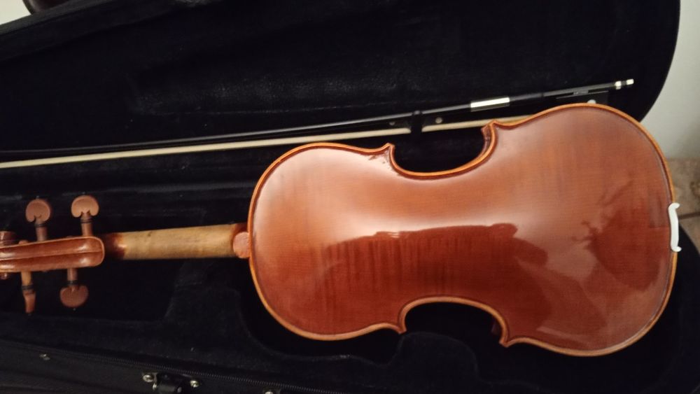 Violino 1/2 com arco de carbono