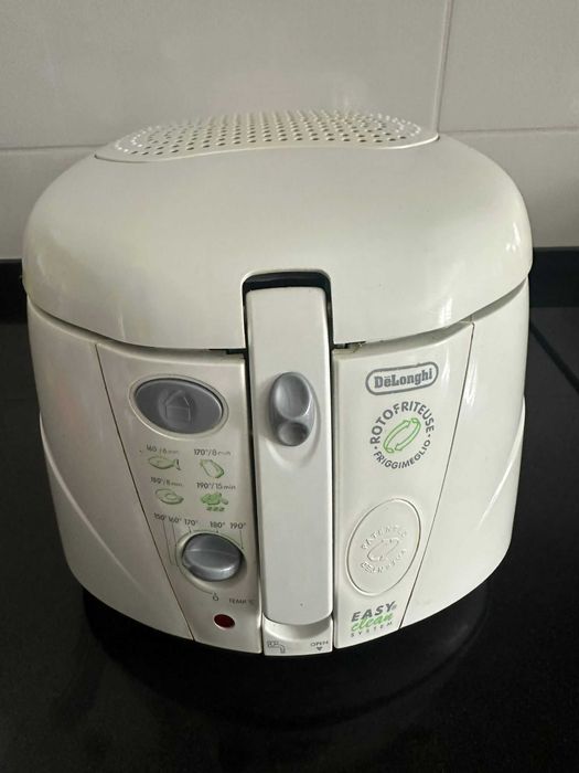 Fritadeira com Óleo DELONGHI Rotofry (1 kg)