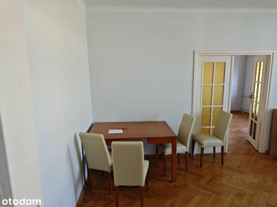 Art Deco z klimatem – ul. Narutowicza, 61 m² w sercu Stalowej Woli