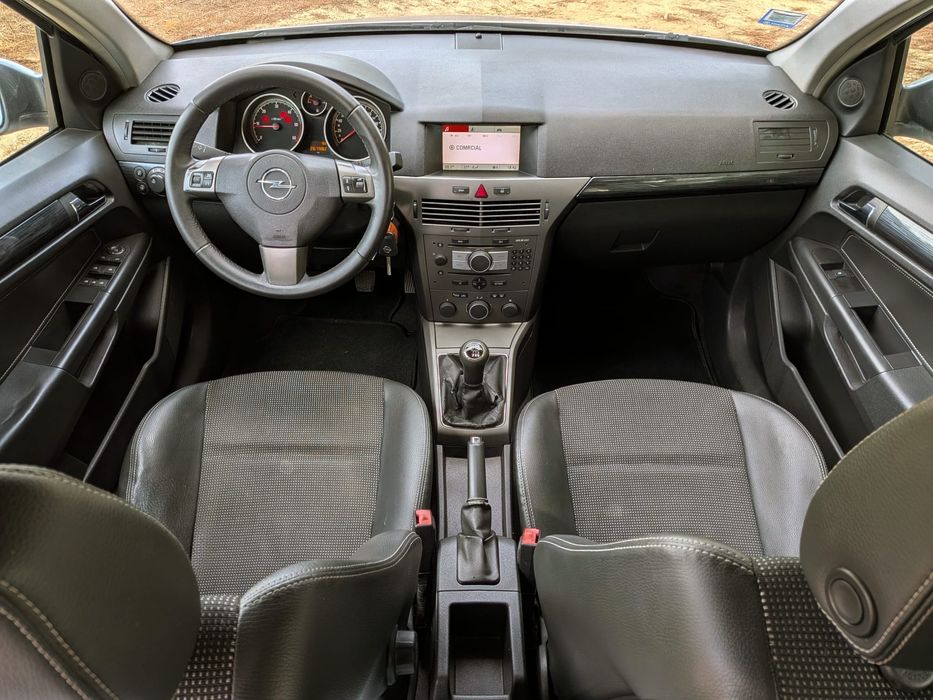 Opel Astra 1.7Cdti Cosmo (full extras) foto 5