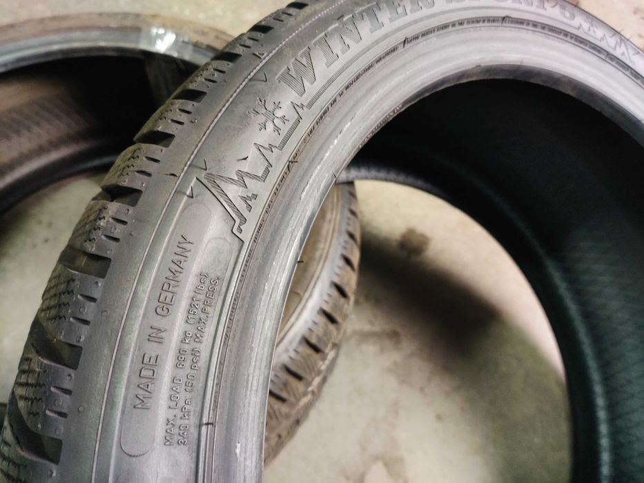 R18 235 40 шини зимові Dunlop Winter Sport 5 гарний стан преміум шини
