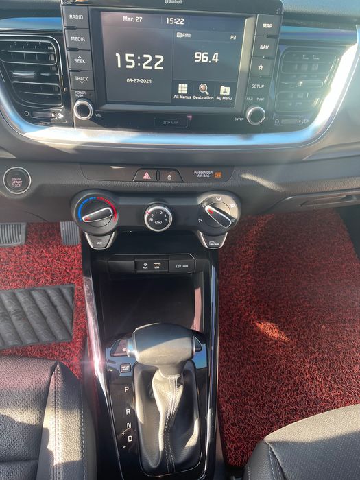 Продам кіа stonik 2019