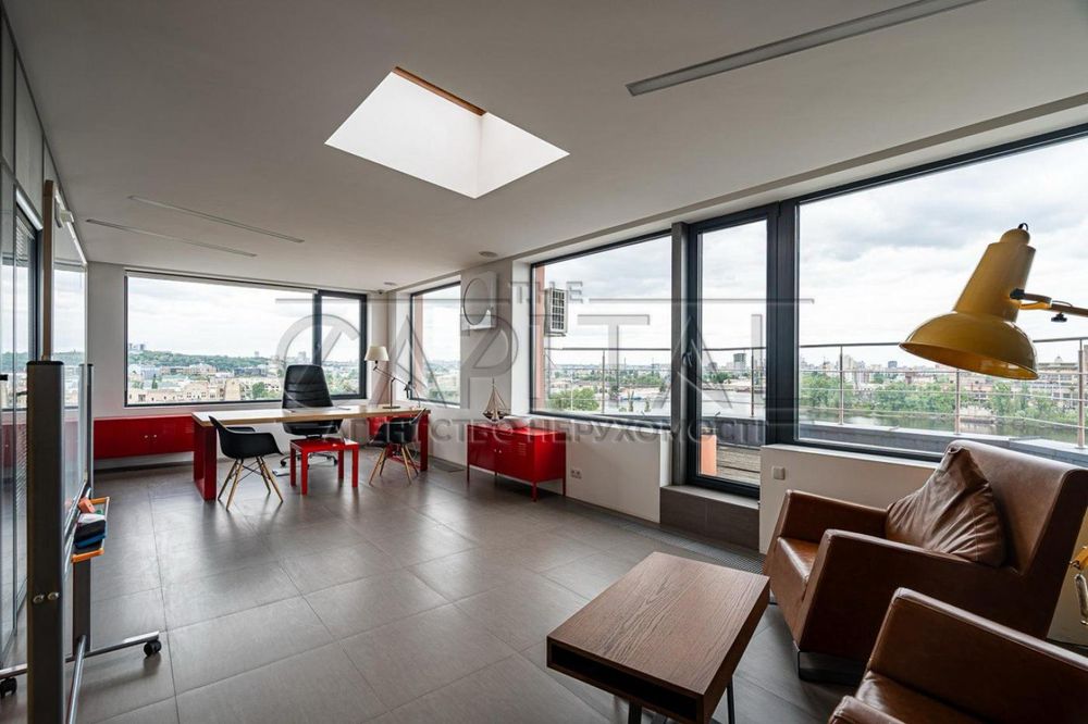 Продажа офиса, ул. Почайнинская, Подол