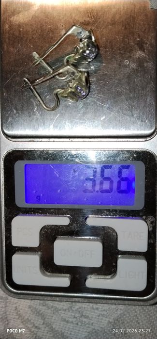 Старые антикварные серьги с именником