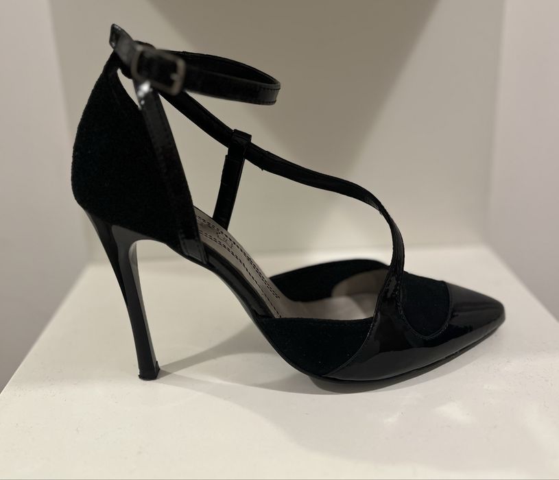 Lasocki Buty na obcasie, szpilki lakierowane z zamszem