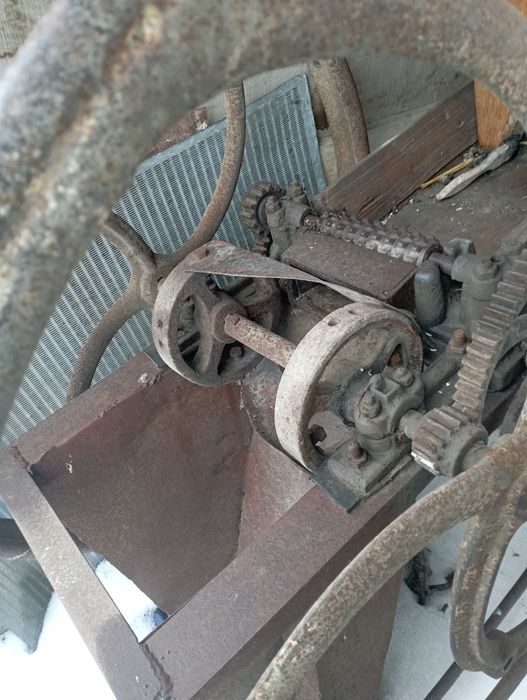 Продам січкарню.