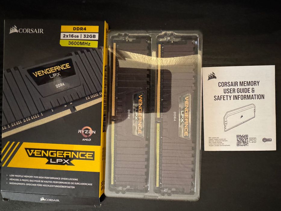 Оперативная память Corsair 32 GB (2x16GB) DDR4 3600 MHz Vengeance LPX