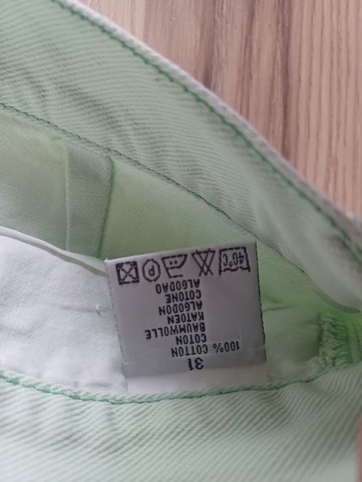 Spódniczka miętowa jesienna na jesień