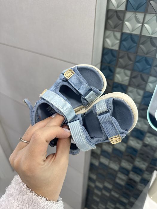 Дитячі босоніжки h&m