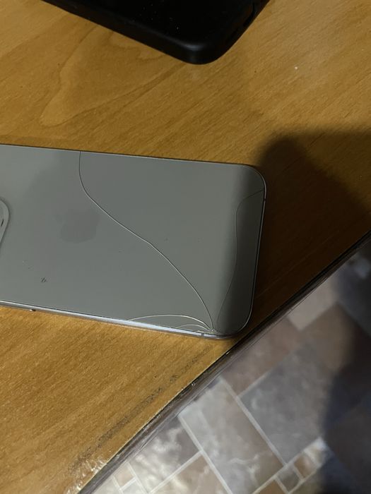 Продам Apple 15 Pro