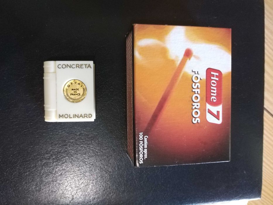 Embalagem de perfume sólido
