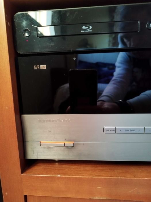 Vendo amplificador Harmon/Kardon AVR 137