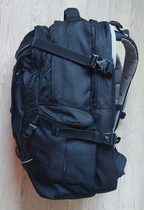 Рюкзак б/у универсальный EVEREST 30L, c дождевиком (Sweden)