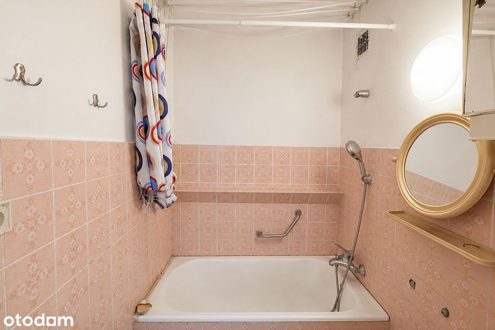 Trzy niezależne pokoje z balkonem i piwnicą