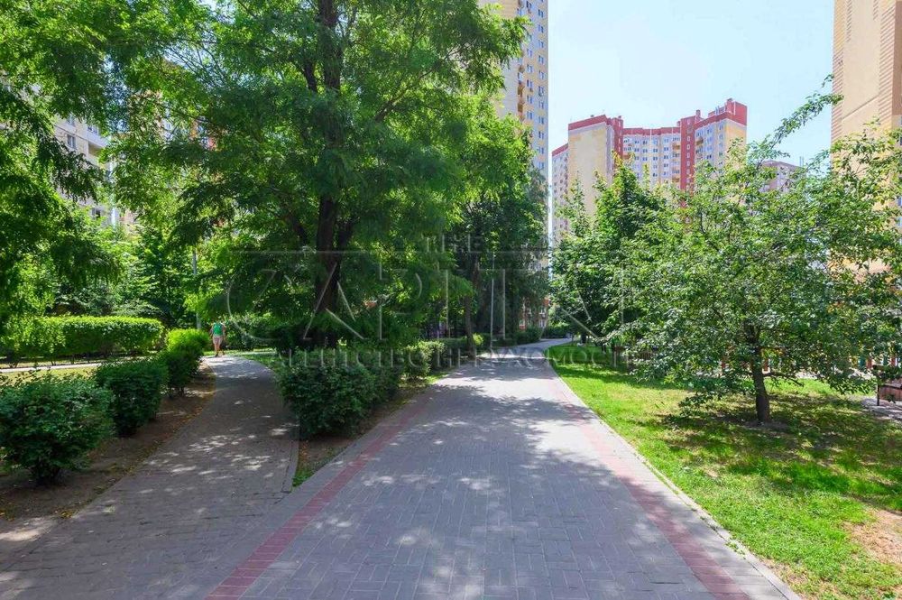 Продаж квартири, вул. Юлії Здановської, ЖК Евріка, Теремки 1