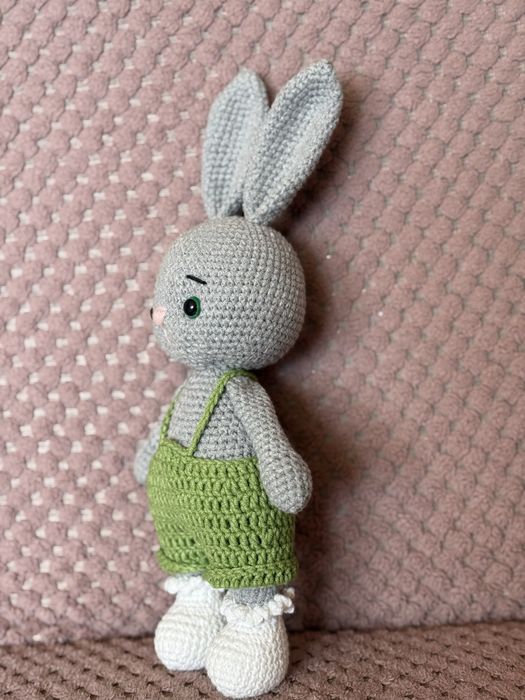 Zajączek Maskotka na szydełku