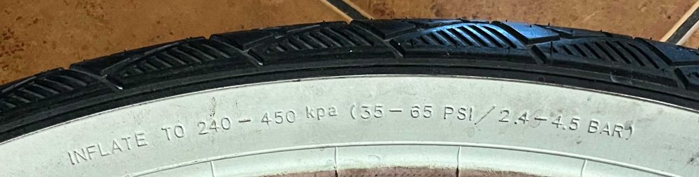 Opona rowerowa Deli Tire 26 x 2.125   57-559
