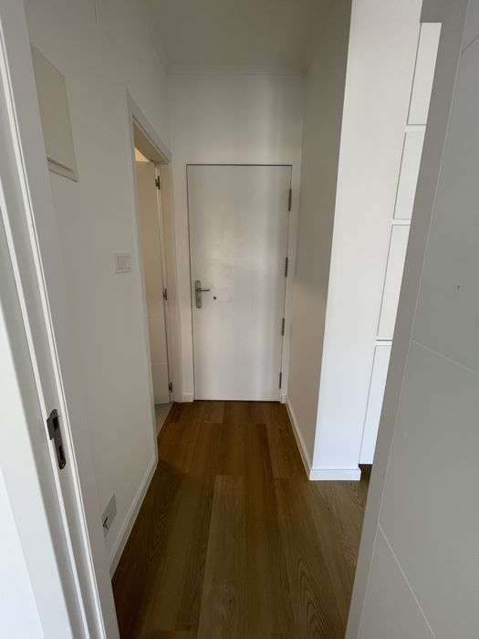 Apartamento T1 garagem Oeiras