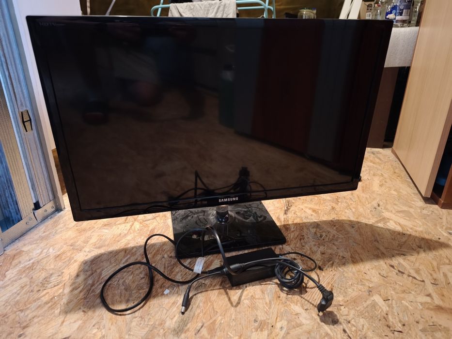 Monitor 27' z funkcją TV