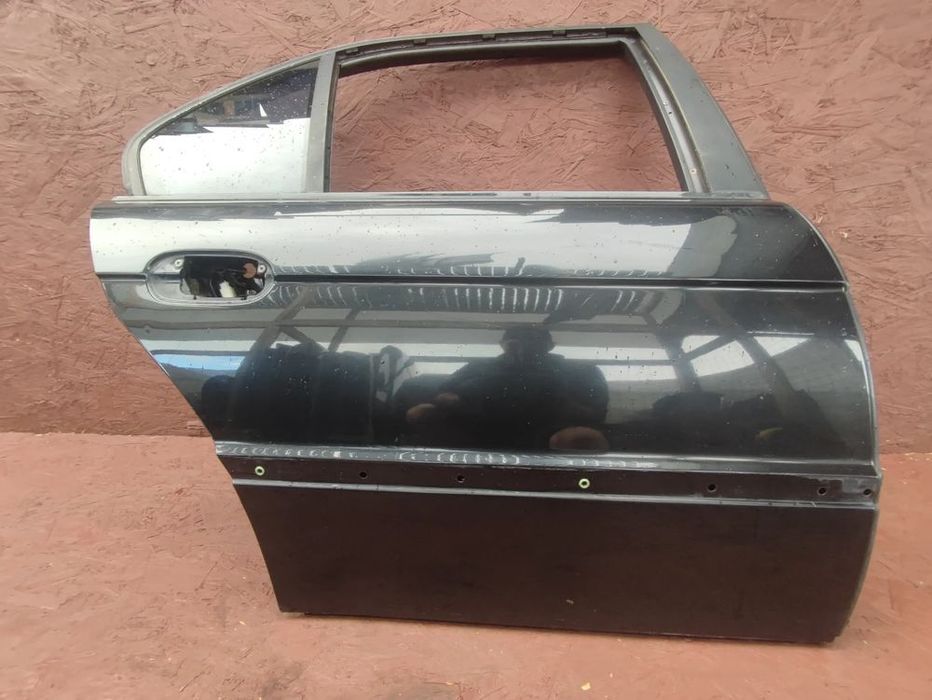 bmw e38 oryginalne drzwi tył prawe krótkie w kolorze schwarz 2 bez r