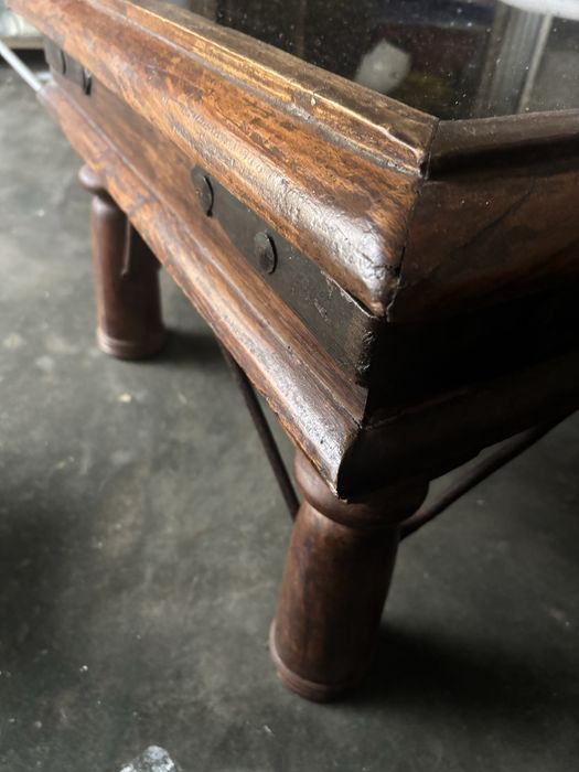 Mesa de apoio em madeira e ferro - rustica