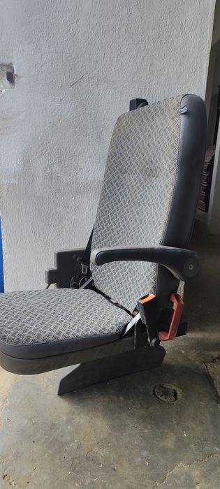 Banco Defender para caixa de carga