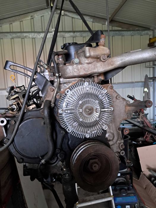 Motor nissan d22