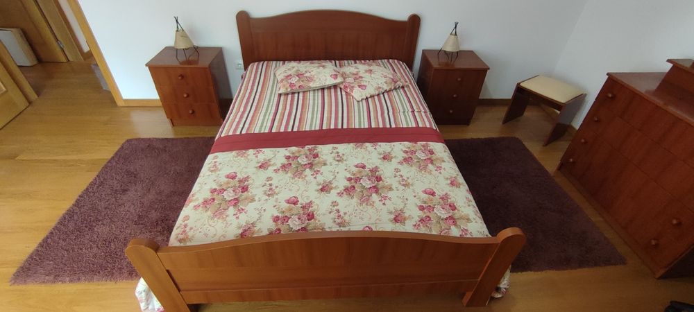 Mobília de quarto completo+ secretaria e cadeira