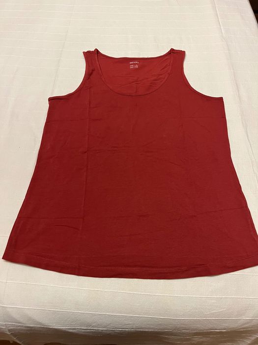 T-shirt/blusas mulher (vendo em conjunto ou separadas)