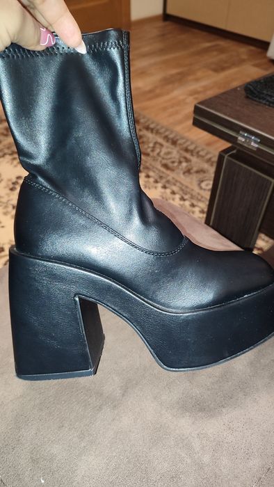 Полусапожки Aldo на платформі