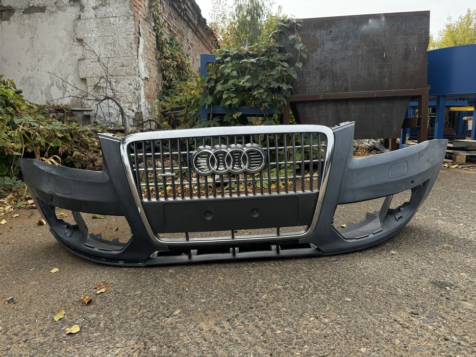 Передний бампер Audi Q5 Quatro