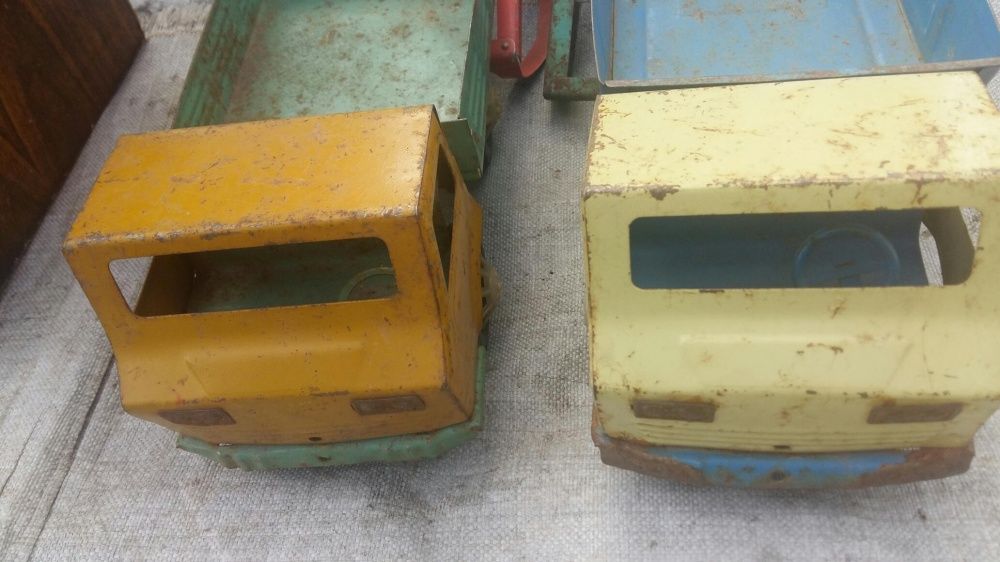 Детская игрушка юла