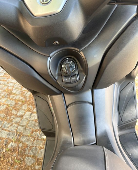 X-Max 125 de 2019 em perfeito estado