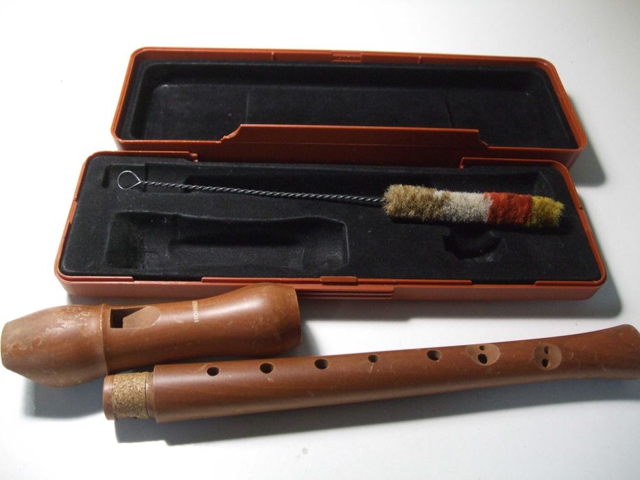 Продам блок-флейту сопрано Hohner.