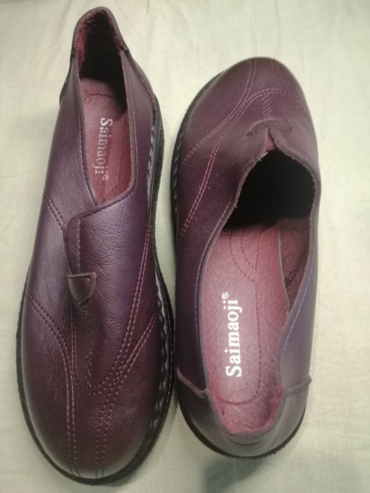 Женские кожаные туфли 40 размер.
