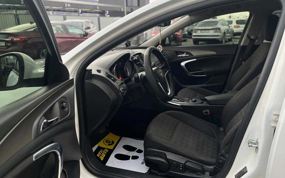 Opel Insignia Sports Tourer 2013