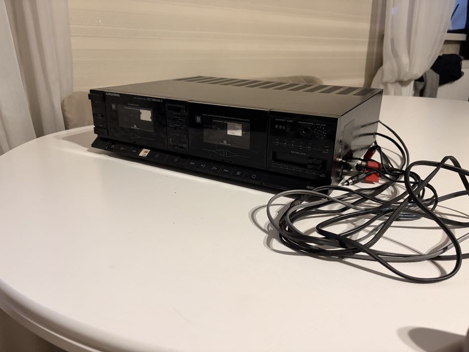 Аудіо касетна дека GRUNDIG CCF 8300 MK II (ретро)