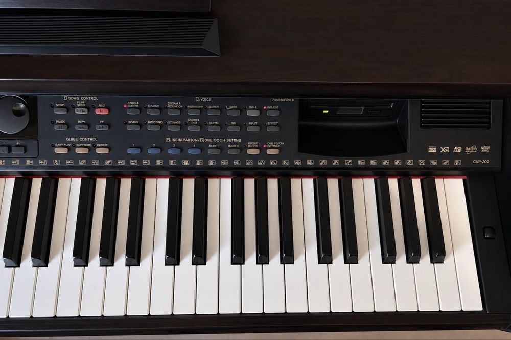 yamaha clavinova cvp - Купити музичні інструменти - Ціна на OLX.ua
