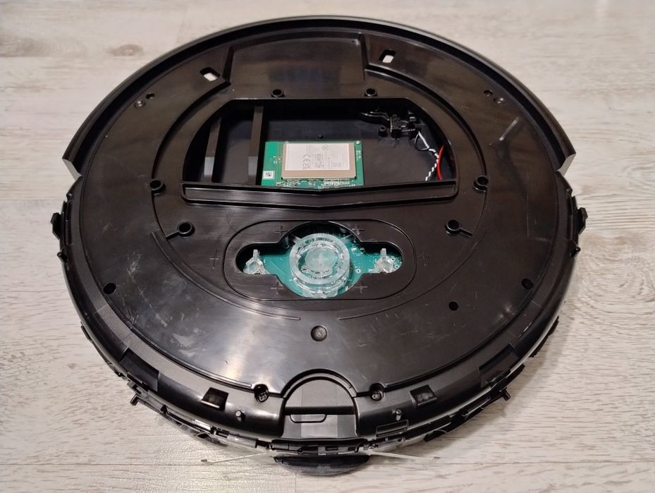 Płyta Główna z obudową i czujnikami Irobot Roomba i3 (Uszkodzona)